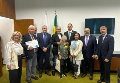 Reunião com o líder do PL, Deputado Sóstenes Cavalcante, consolida 302 requerimentos de apensamento da PEC 6/2024 à PEC 555/2006
